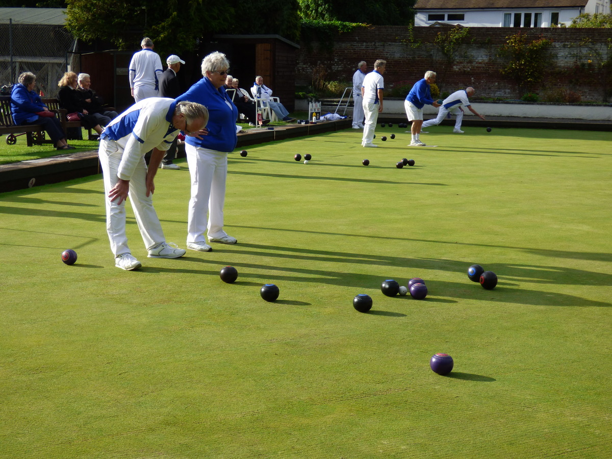 A wide shot of the green.